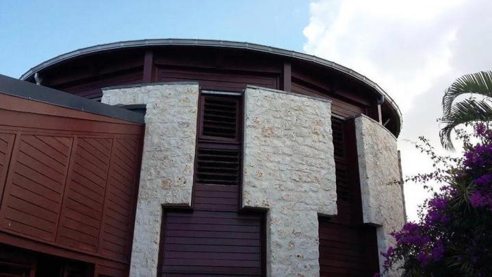 Fabrication de descente de gouttière en alu Martinique