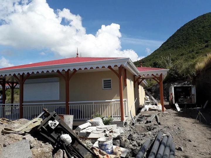 Entreprise de fabrication de descente de gouttière en alu Martinique